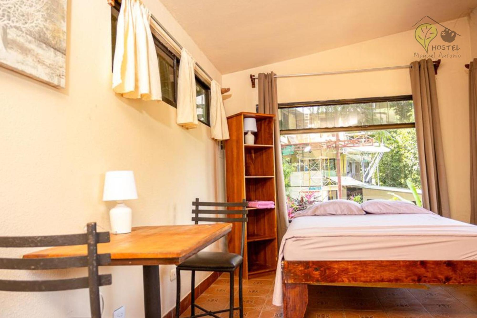 Manuel Antonio Hostel Eksteriør billede