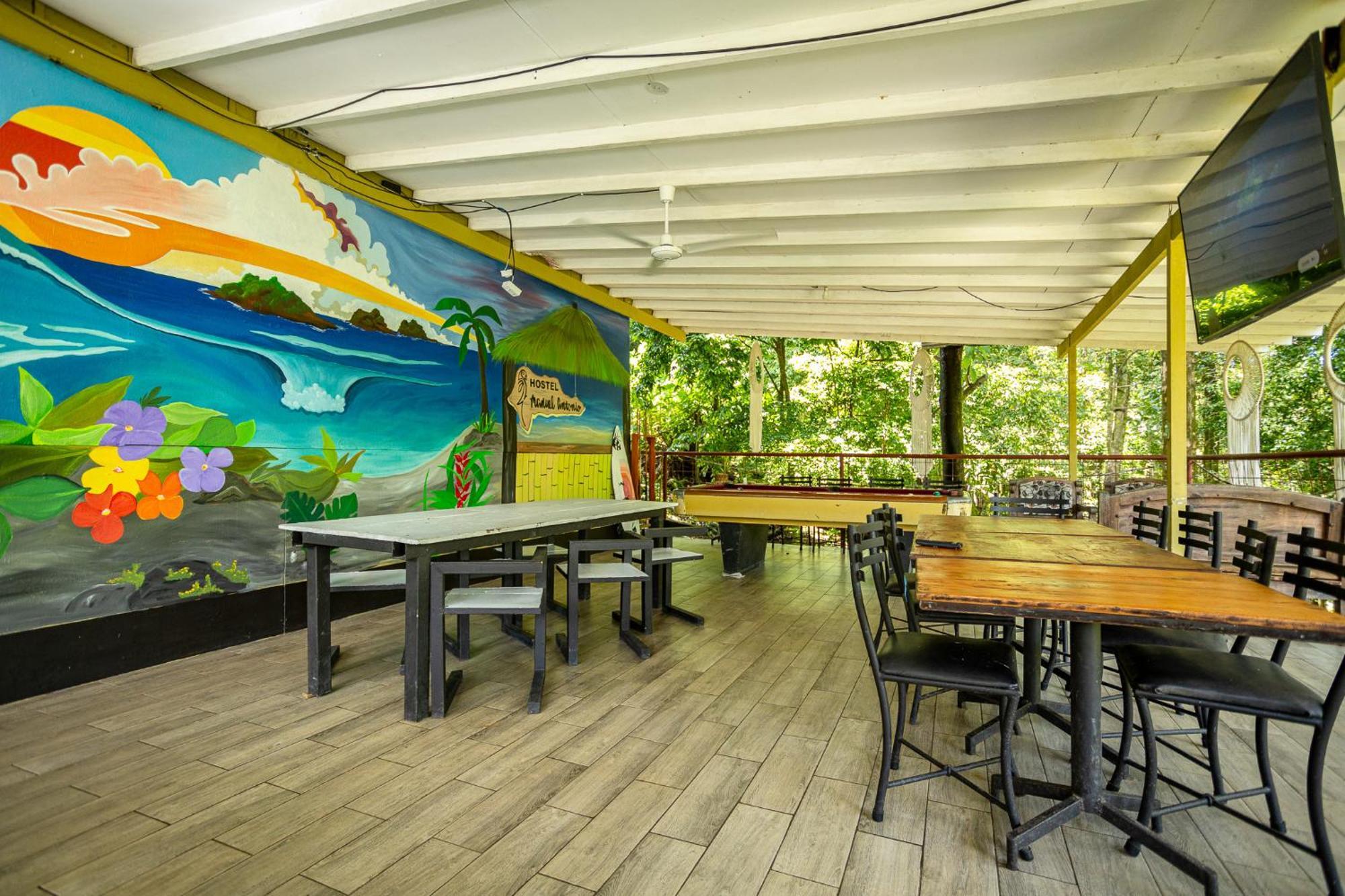Manuel Antonio Hostel Eksteriør billede